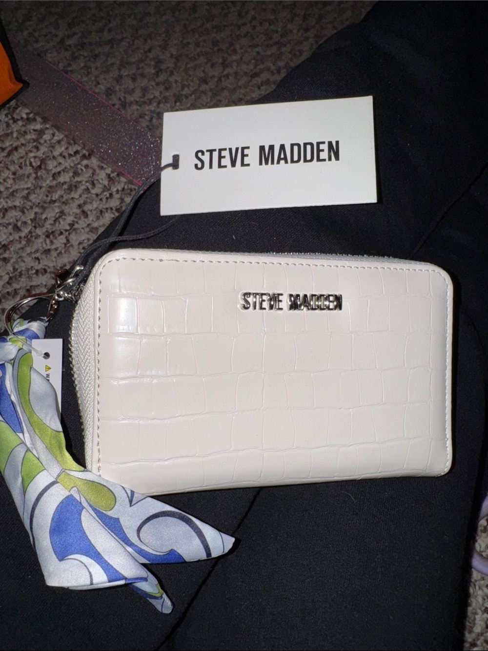 BNWT Steve Madden Cream Croc-Embossed Zip Wristlet with Scarf Accent